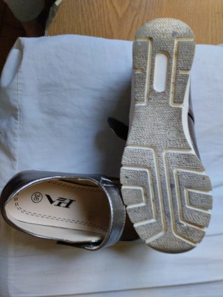 Zapatos VFI Talla 36 Plateados
