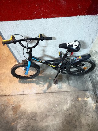 Bicicleta y patín para niños