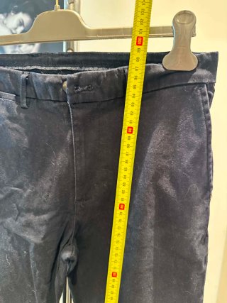 Pantaloni neri