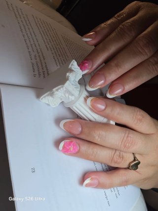 Servicio de manicura y pedicura desde 30€ ☀️