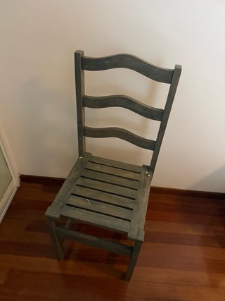 Sillas de madera estilo rústico