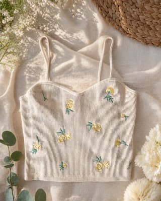 Top floral beige y amarillo