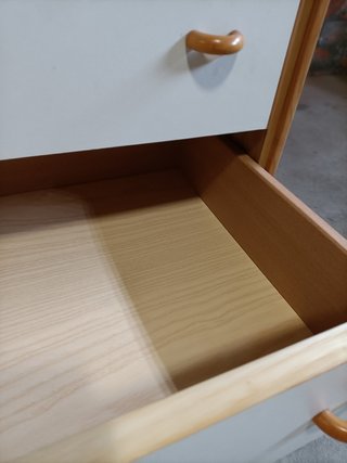 Cómoda 4 cajones madera y blanco