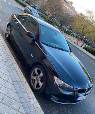 BMW 320i Coupe