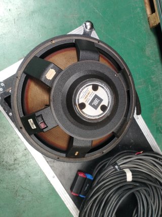 Cono subwoofer JBL 2243HPL