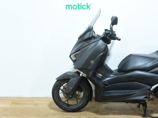 YAMAHA XMAX 125