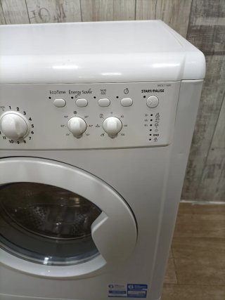 Lavasecadora Indesit 7/5kg clase A 1600rpm garanti