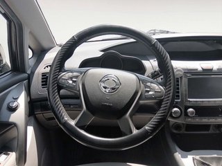 SsangYong Rodius D22T Line 131 kW (178 CV)