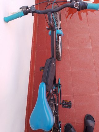 Bicicleta Montaña Azul y Negra mediana