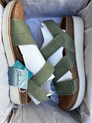 Sandalias Skechers Verdes Plataforma Cómodas