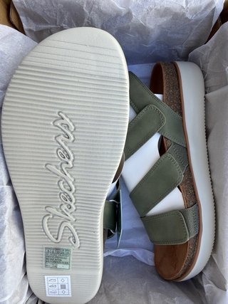 Sandalias Skechers Verdes Plataforma Cómodas