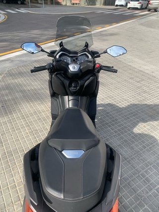 Yamaha Xmax 400 Negra