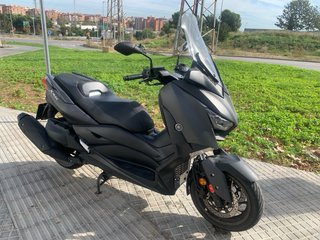 Yamaha Xmax 400 Negra