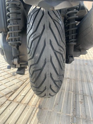 Yamaha Xmax 400 Negra