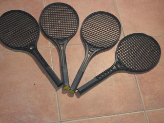 2 Raquetas de Tenis Negras