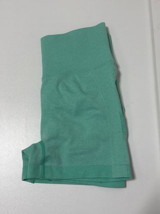 Mallas cortas deportivas verdes azuladas