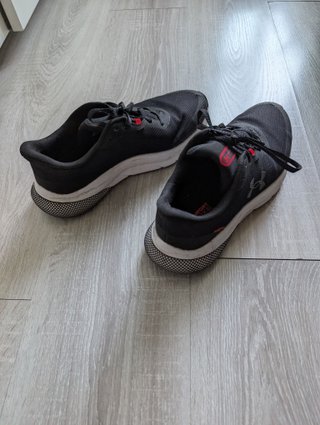 Under Armour TURBULENCE 2 RS (EUR42.5/UK8/US9)