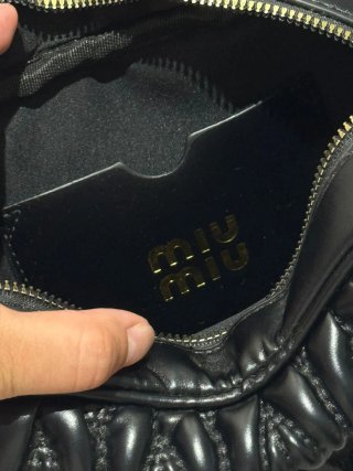 Borsa Miu Miu Cuore Nero e Oro