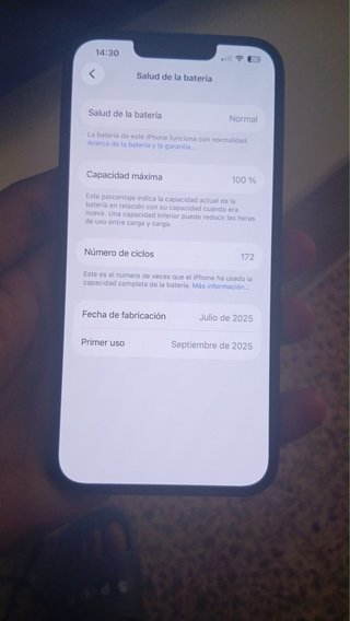 iPhone 16e negro