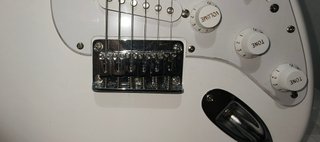 Guitarra Eléctrica Fender Squier Blanca