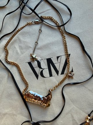 Collar doble Zara estilo vaquero