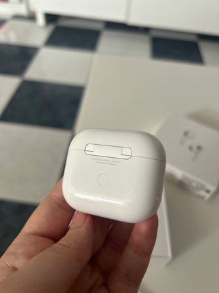 Airpods 3ª Gen con estuche de carga, caja y cable