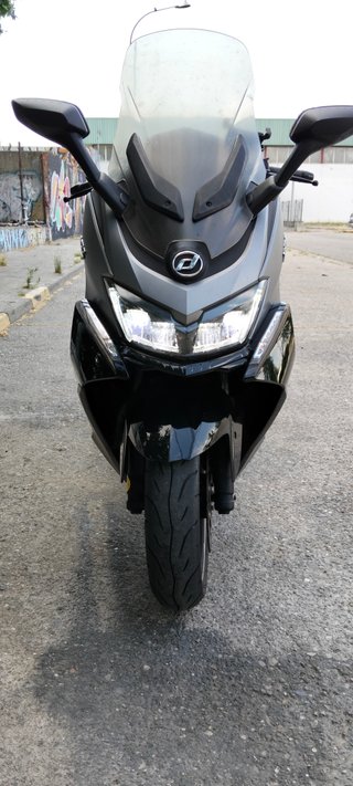 Daelim XQ2 300 (250CC) Maxi Scooter
