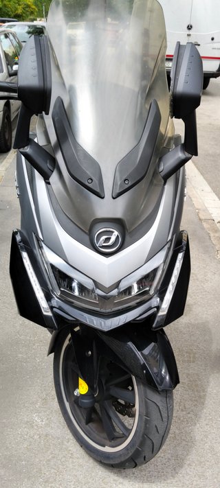 Daelim XQ2 300 (250CC) Maxi Scooter