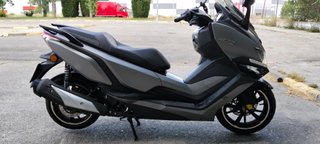 Daelim XQ2 300 (250CC) Maxi Scooter