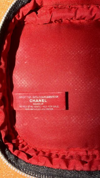 Estuche Chanel Rojo con Espejo