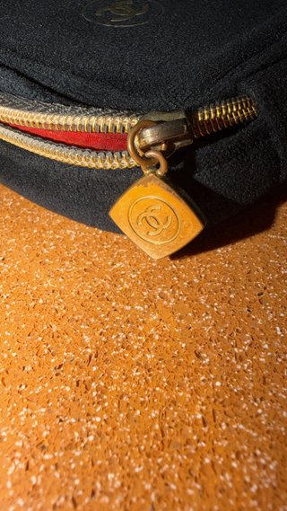 Estuche Chanel Rojo con Espejo