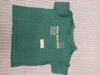 T-shirt bimbo.