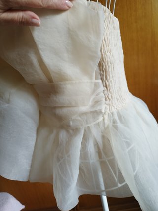 Top organza flor 3D, recién sacado de tintorería