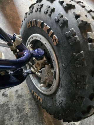 Llantas reforzadas delanteras LTZ LTR
