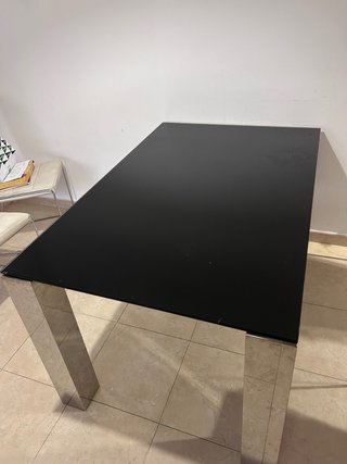 Mesa de comedor cristal negro y metal