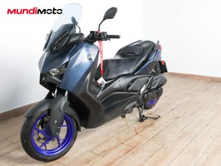 YAMAHA X-MAX 125
