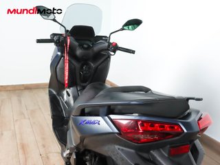 YAMAHA X-MAX 125