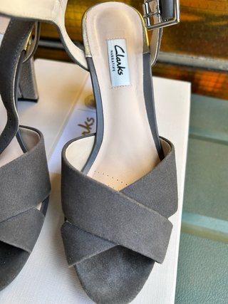 Clarks Zapatos de Tacón Piel Gris y Plata