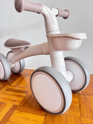 Bicicleta KikkaBoo ZIPI sin pedales