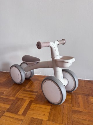 Bicicleta KikkaBoo ZIPI sin pedales