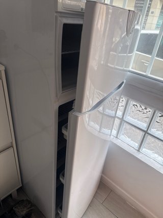 Nevera Indesit blanca