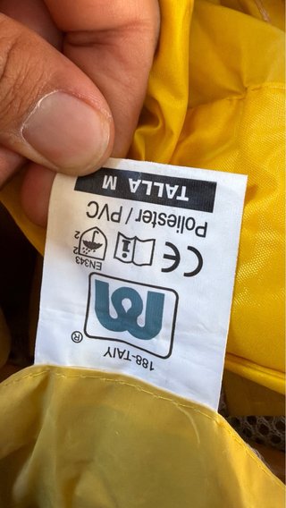 Chubasquero amarillo impermeable ligero Talla M