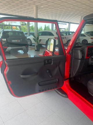 Jeep Wrangler 4.0 Techo Lona (AM 2002)