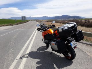 KTM 1190 Adventure Naranja y Negra