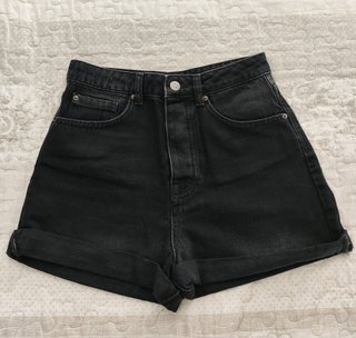 Lote 2 Shorts Stradivarius Negro y Azul