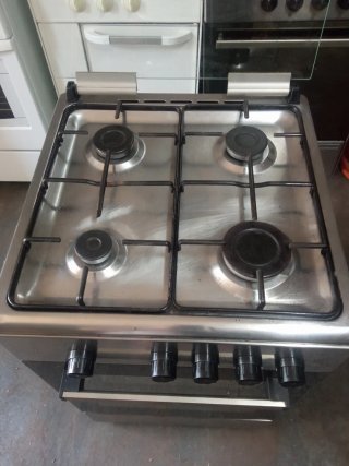 Cocina de gas con horno (butano)