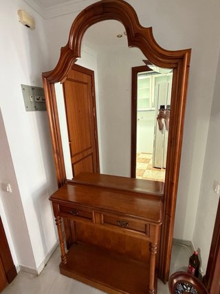 Mueble de entrada con espejo