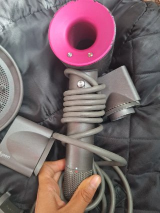 Secador Dyson Gris y Rosa con Accesorios