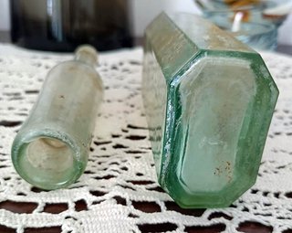 2 Antiche Bottiglie Medicinali