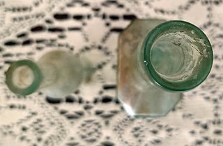 2 Antiche Bottiglie Medicinali